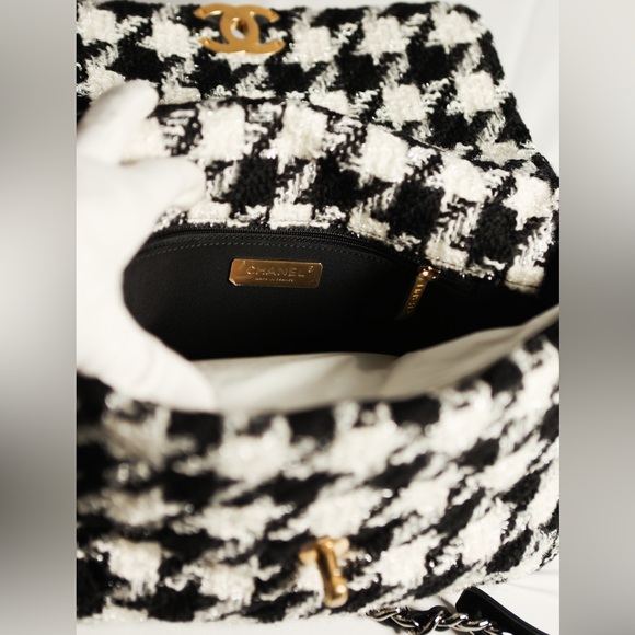 Chanel 19 Flap Tweed Hand Bag Two Tone - Picture 8 of 9
